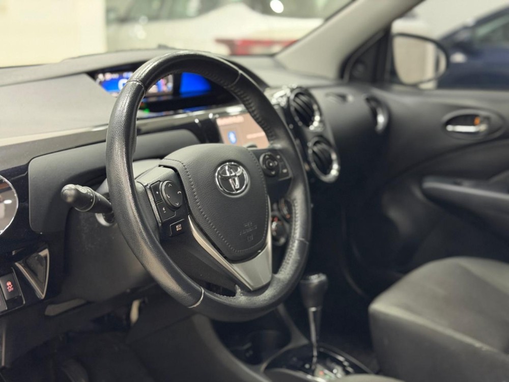 Toyota Etios XLS — foto 9
